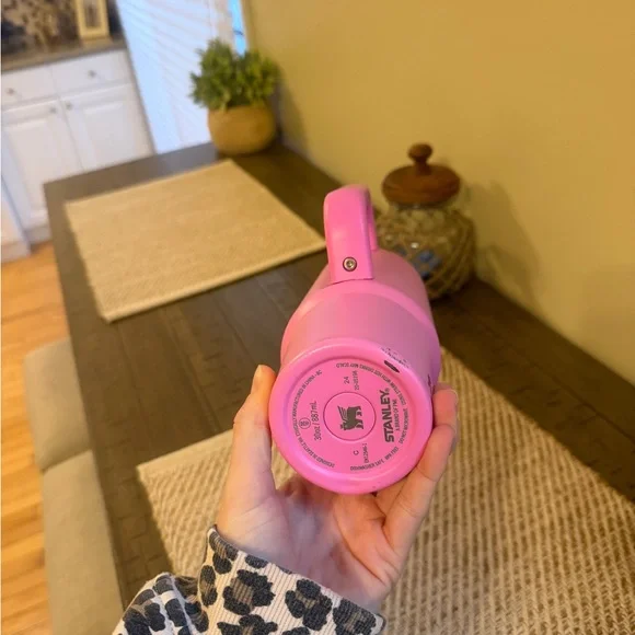 Pink 30oz Stanley - Picture 3 of 6